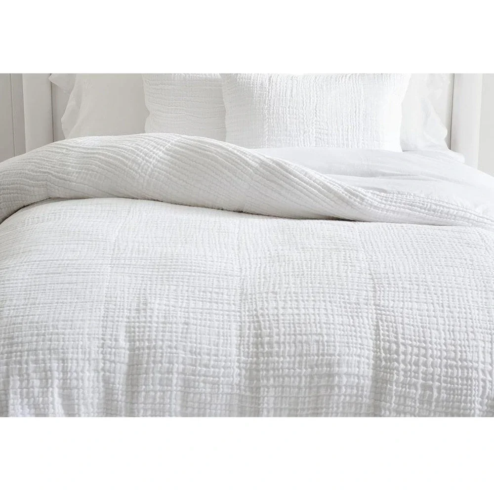 Pottery Barn King White Cotton Textured Matelasse Duvet Cover Button Closure